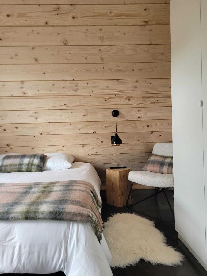 Les Deltas Du Lac Chambon-sur-Lac Room photo